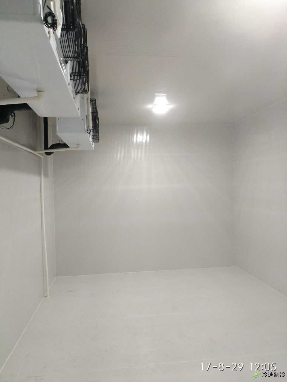 上海嘉洲實(shí)業(yè)-小型醫(yī)藥冷庫工程案例(圖3) 上海嘉洲實(shí)業(yè)-小型醫(yī)藥冷庫工程案例(圖3)