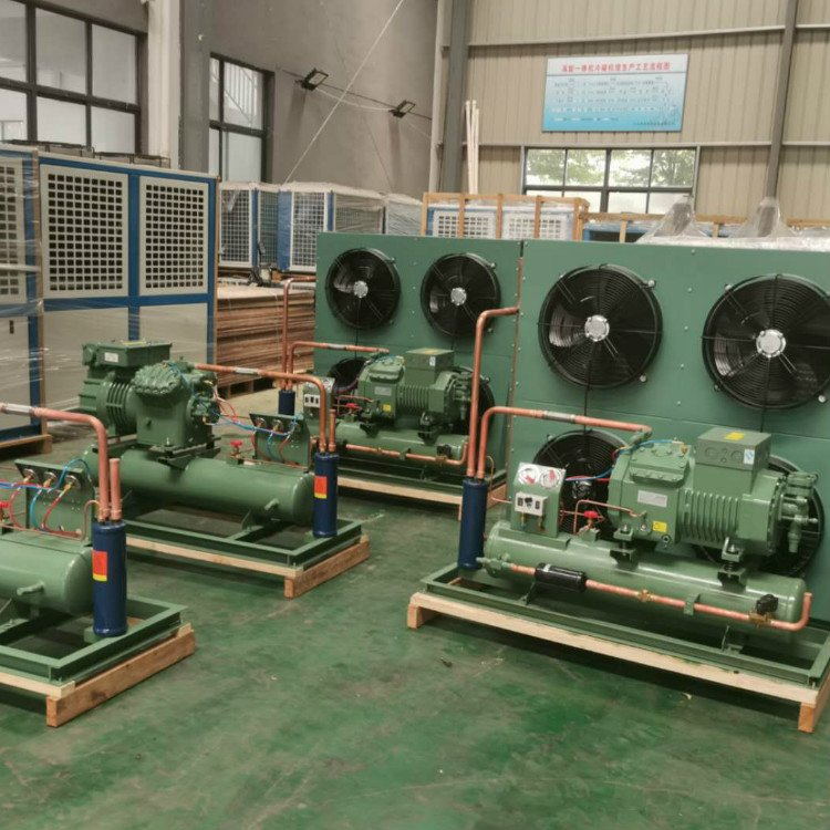 水冷機(jī)組.jpg 水冷機(jī)組.jpg